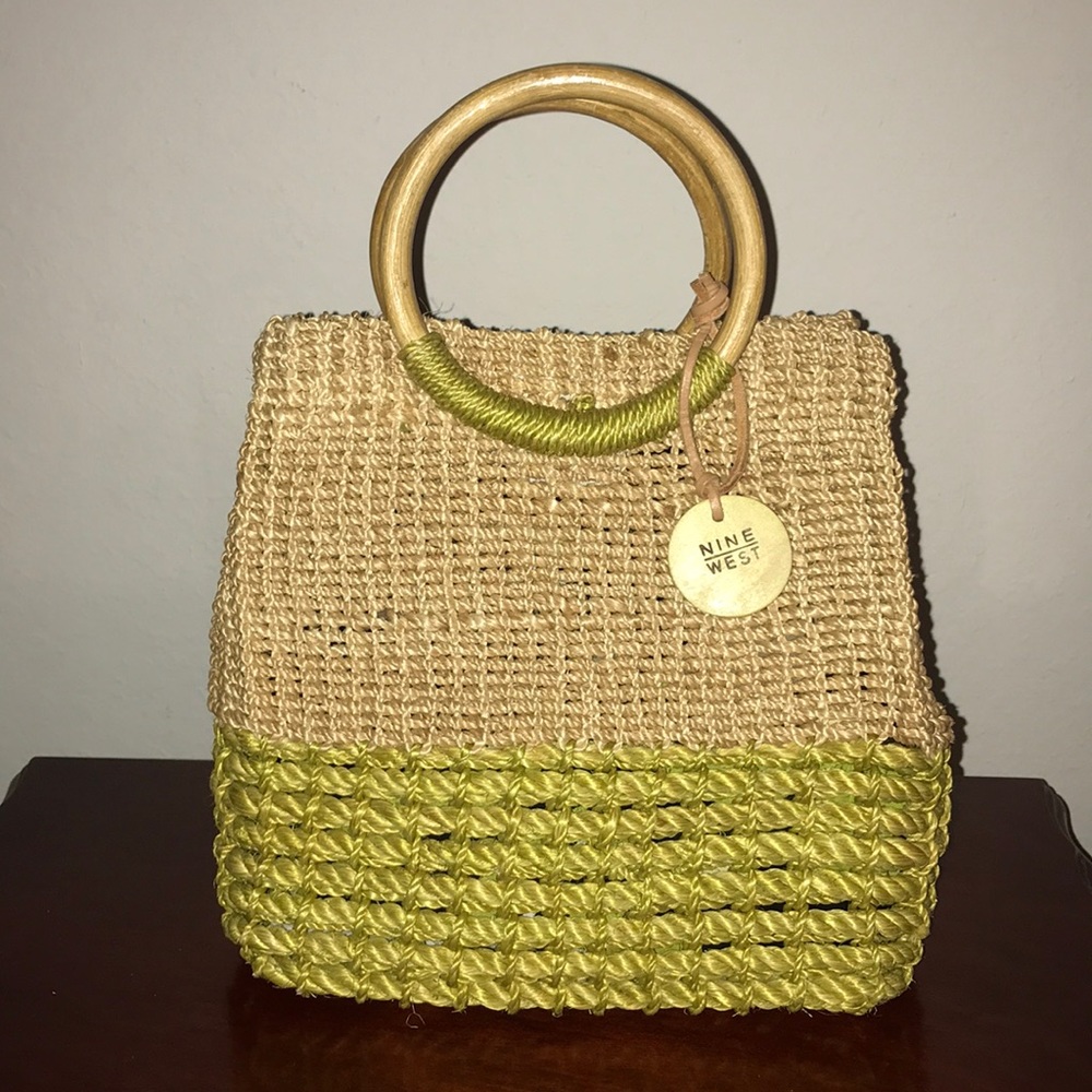 Green & Beige Straw Purse